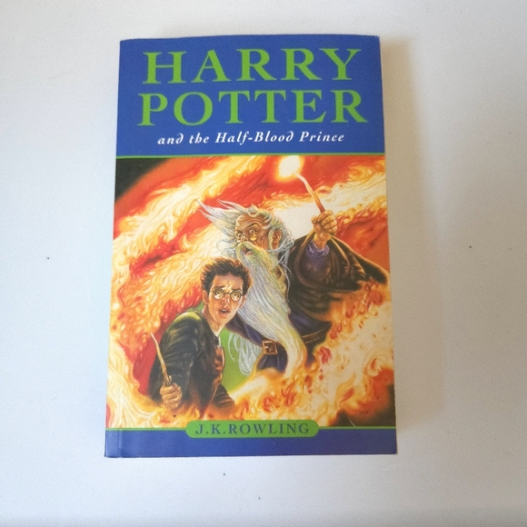 1st Edition Harry Potter and the Half-Blood Prince Paper Back Book 1st Editon - Picture 1 of 8